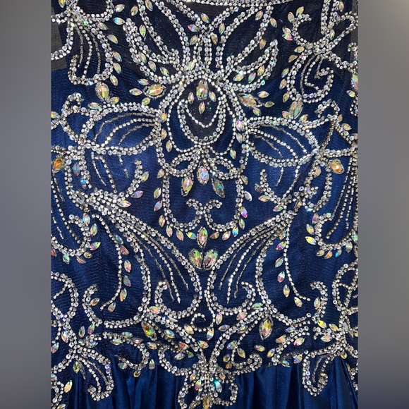 Prom Dress - Picture 4 of 7